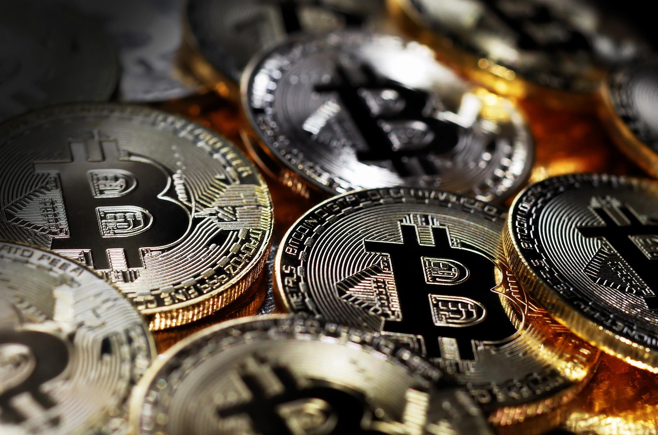 嘉信理财CEO Rick Wurster：一年内推出加密货币现货交易