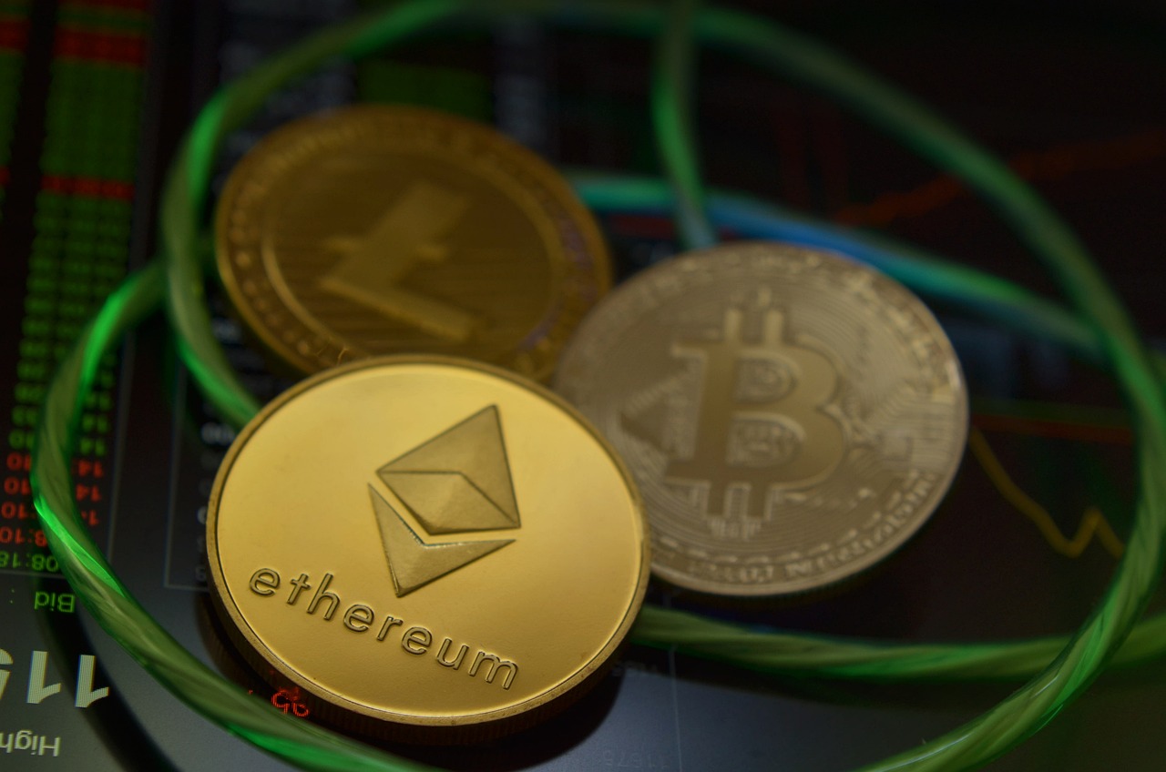 比特币减半满周年、涨逾三成！机构进场加速牛市